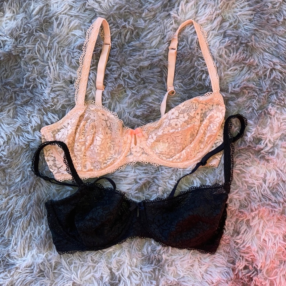 ♻️ Peachy-Pink and Black Lace Bras with Adjustable Straps